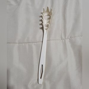 Vintage Tailor Made Cream Color Spaghetti Fork